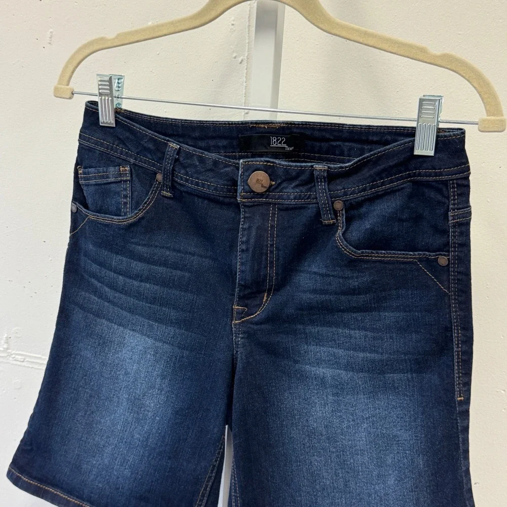 1822 Denim Womens Size 8 Dark Wash Stretch Bermuda Jean Shorts Mid Rise Festival